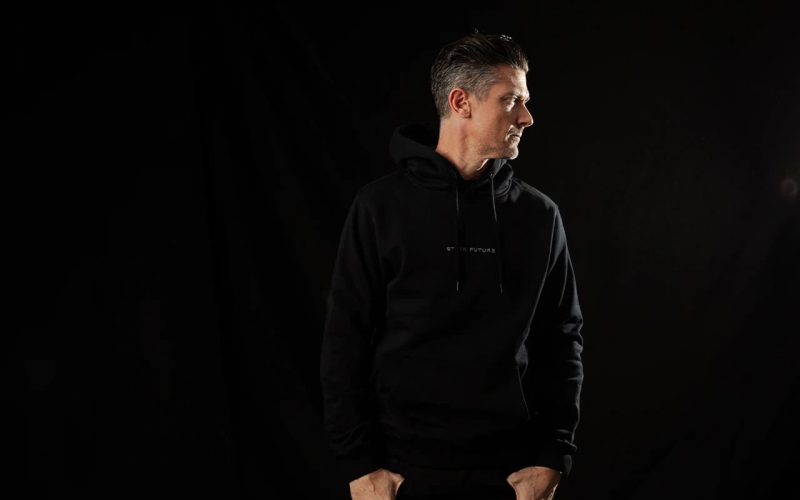 Stark Future - Kapuzenpullover VARG aus Bio-Baumwolle - Schwarz (2XL)