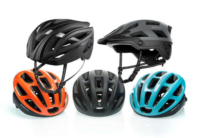 Fahrerausrüstung: Helme für Velofahrer im grossen Sortiment bei E-Performance. Entdecke jetzt unsere hochwertigen Modelle für maximalen Schutz und Komfort!