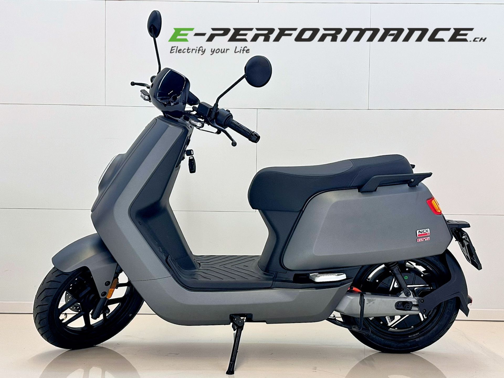 Elektroroller NIU NQI GTS 80 MG-SR kaufen bei e-performance Schweiz, Stansstad, E-ROLLER, E-SCOOTER