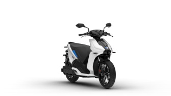 Elektroroller RAY 7.7 - Advanced - Classic White (1.8kW-Standardladegerät / mit TYPE2)