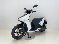 Elektroroller RAY 7.7 - Basic - Classic White