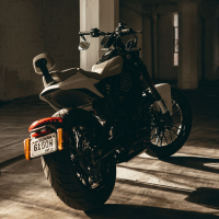 Sozius-Sattel zu LiveWire S2 Mulholland - Rot