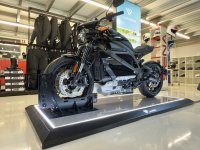 LiveWire One - Liquid Black