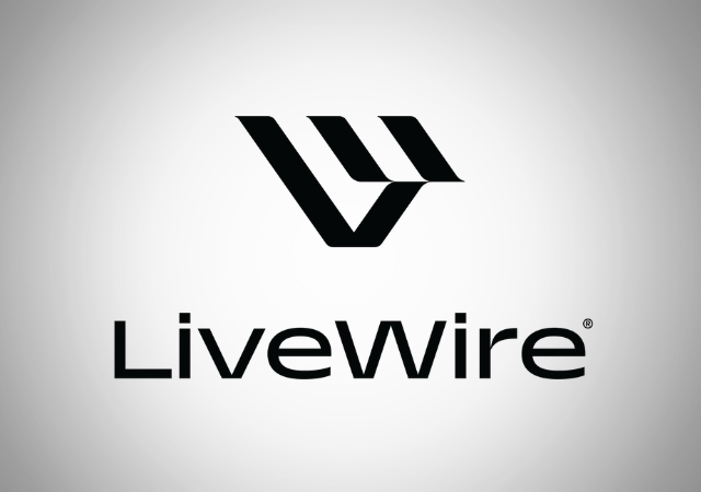 Lerne LiveWire kennen, den US-Marktführer für Elektromotorräder, gestartet im Juli 2021 als EV-Abteilung von Harley Davidson. Die Motorräder stehen für müheloses, geräuscharmes Fahren ohne Kupplung, Schaltung oder heiße Auspuffrohre. Exklusiv bei E-Performance in der Schweiz erhältlich.